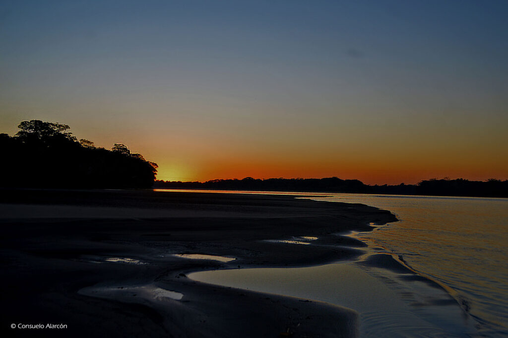 sunset-ecolucernalodge